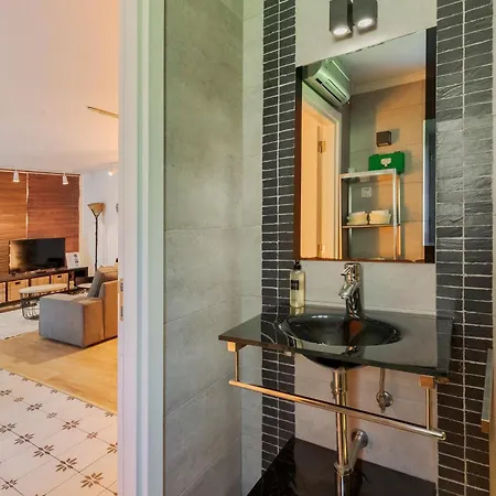 Liberdade Secret Garden * Lissabon